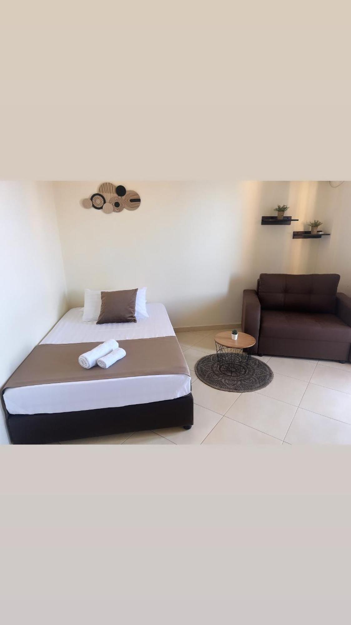 Ansi Paradiso Apartaments Sarandë Esterno foto