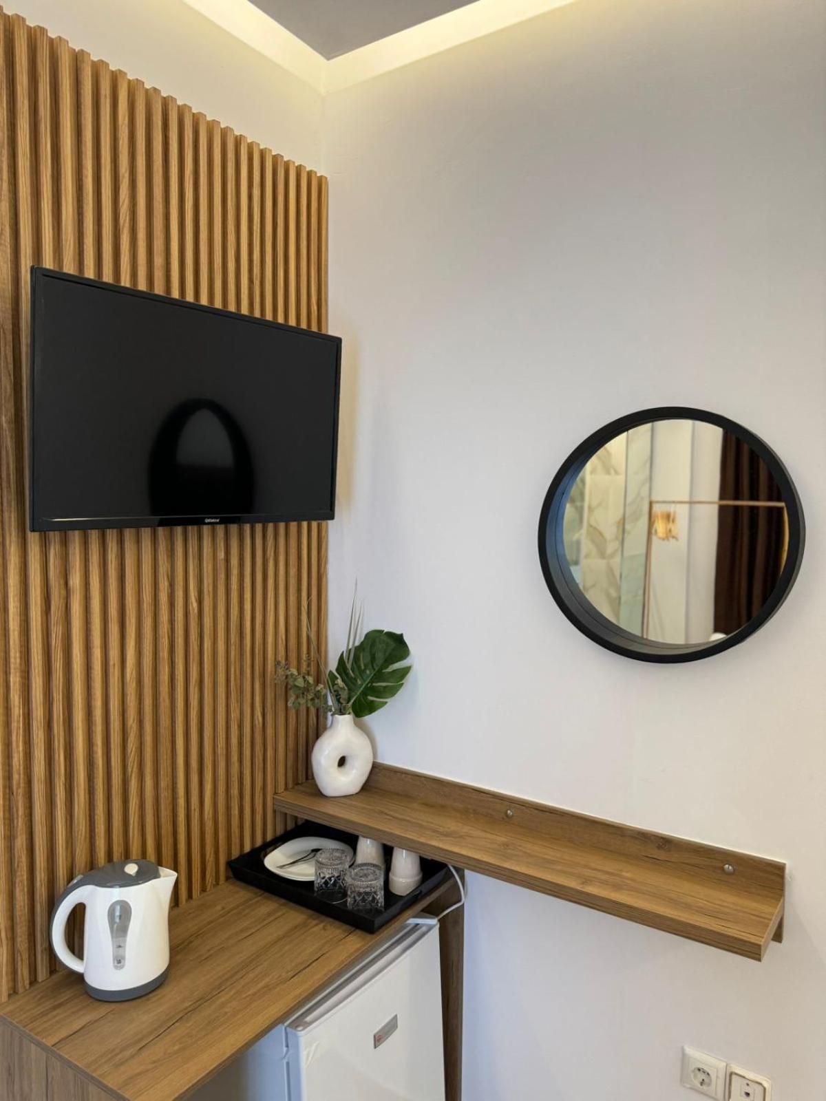 Ansi Paradiso Apartaments Sarandë Esterno foto